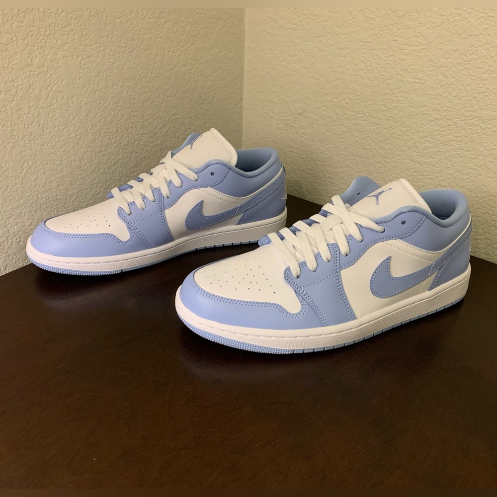 Nike Air Jordan 1 Low White Aluminum Lace Up Sneakers in Women's Size 12